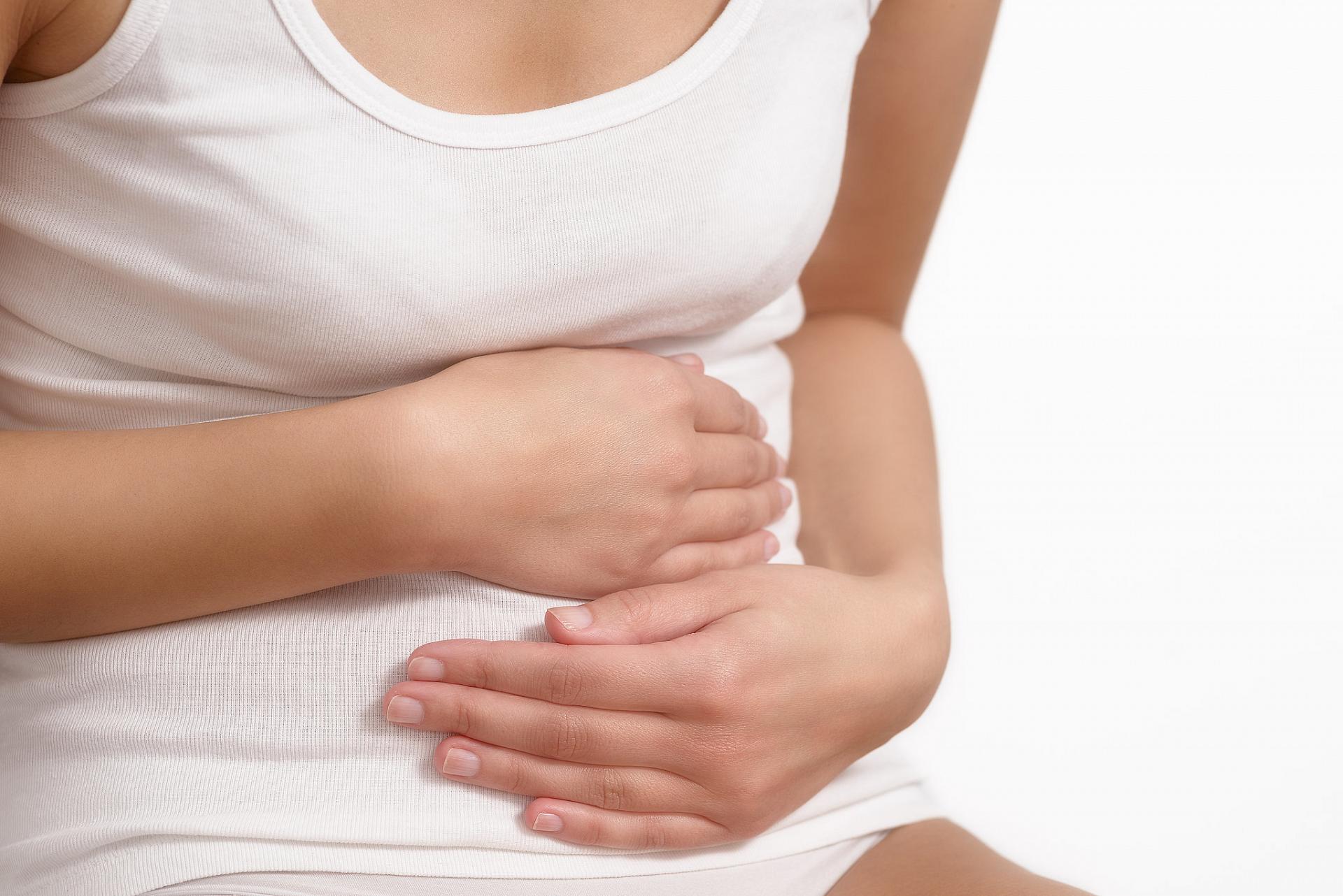 Thai 10 tuần có đau bụng lâm râm là dấu hiệu gì?