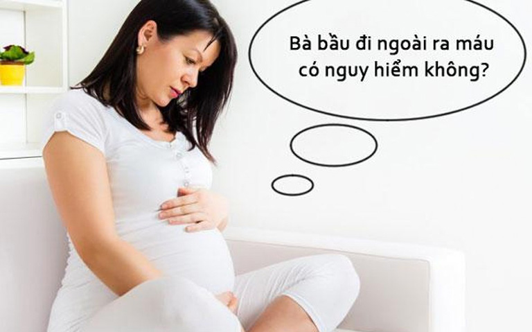 Nếu mang thai 6 tuần ra máu như kinh nguyệt, liệu có nguy hiểm đối với thai nhi không?
