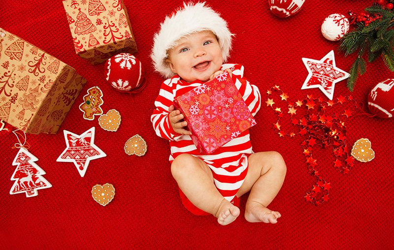 Gợi ý top quà Noel cho bé 1 - 2 tuổi thiết thực và ý nghĩa nhất