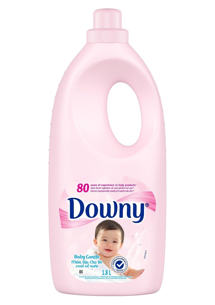 nuoc-xa-downy-mem-vai-cho-be-chai-1800mlx4